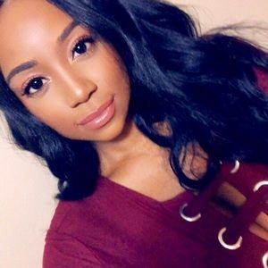 Meet your Posher, Kimberly